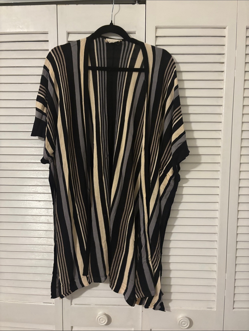 Striped Open-Front Women’s Cardigan Sweater - Black & Cream